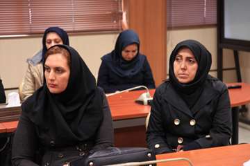 تجلیل از تیم های ورزشی کارمندان